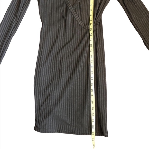 Blue Blush Gray Ribbed long sleeve mini body on dress size small - Picture 7 of 8